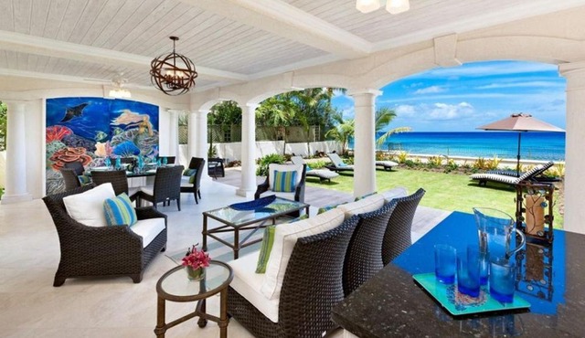 Stylish Beachfront Villa with Plunge Pool - Still Fathoms villa