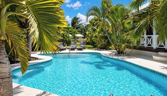 The Greenheart, Tropical Villa with Private Pool in Enterprise Christ Church