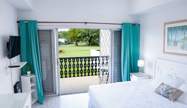 The Little Rockley Getaway! in Christ Church