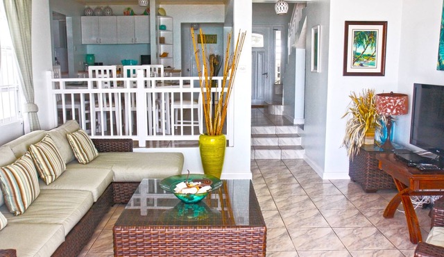 This is a beachfront 3 bedroom, 3 bathroom villa, family-friendly activities in Barbados