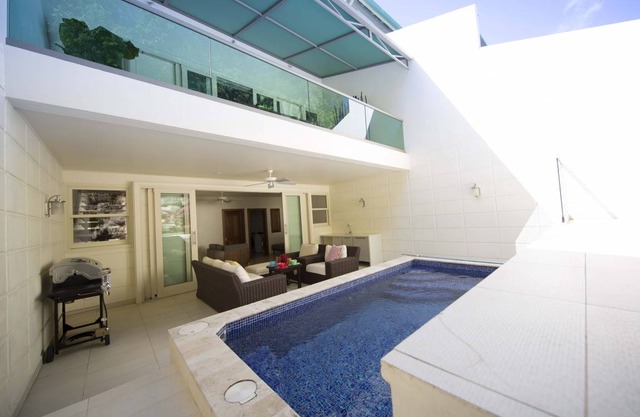 250 m² Apartment ∙ 2 bedrooms ∙ 4 guests