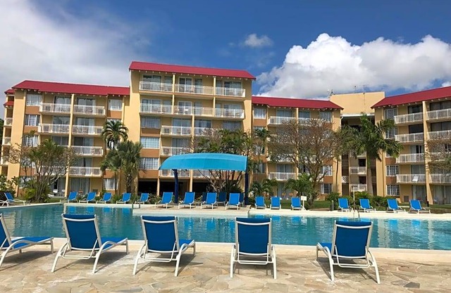 3-Star Hotel ∙ Divi Southwinds Beach Resort