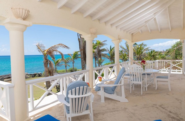 Beachfront 2 bedroom apt. No. 4 right one of the white sand beach of Silver Sands