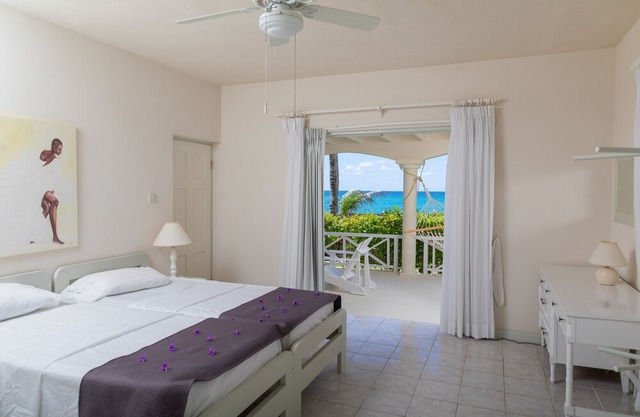 Beachfront 2 bedrooms Apt. No. 3 right one the white sand beach of Silver Sands