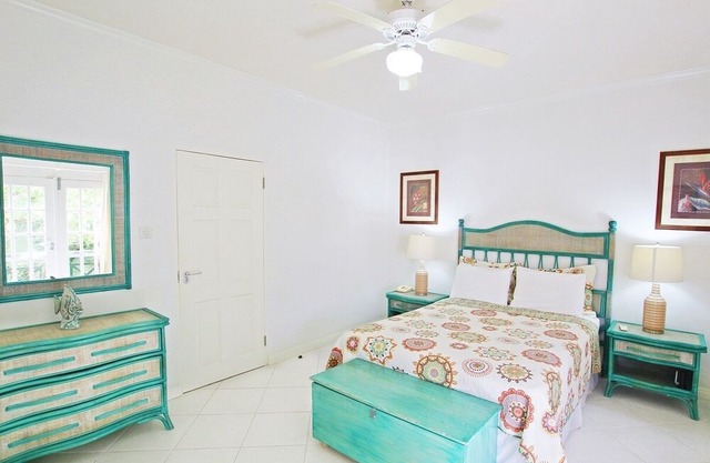 Beachfront Ocean View Apt with Pool - Leith Court 3