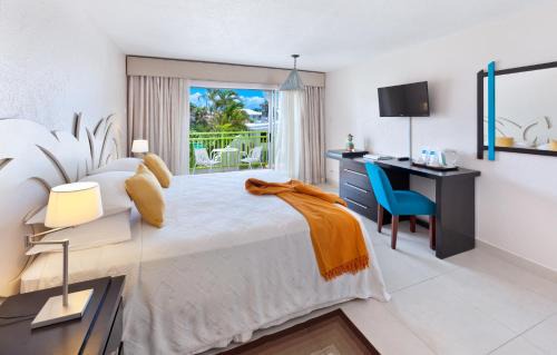 Blue Horizon Hotel 