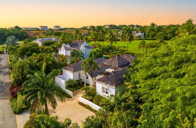 Coconut Grove 8 Luxury Villa by Island Villas