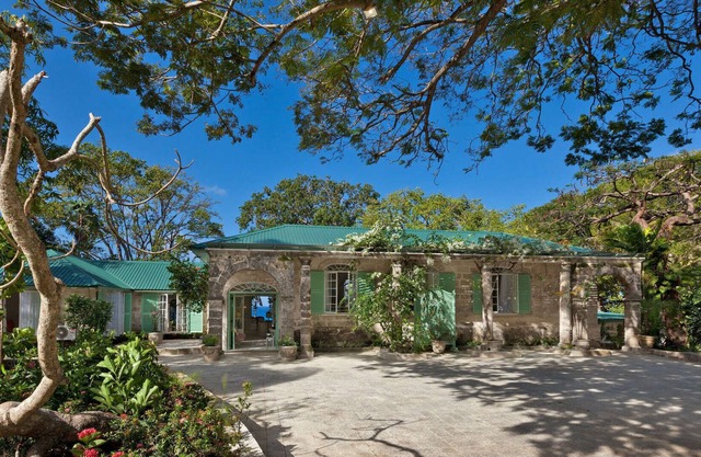 Crystal Springs (7/10 Rooms)