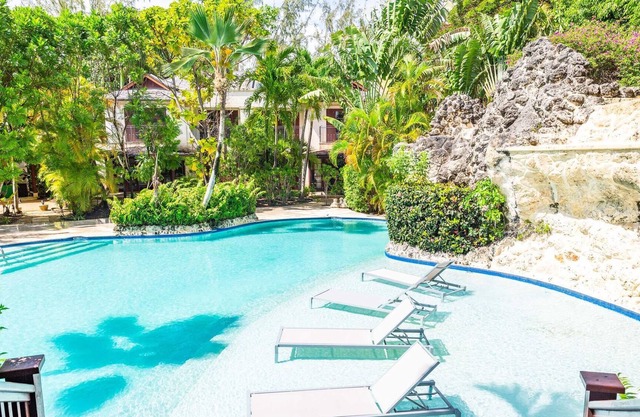 No 6 Claridges in St Peter by Personal Villas - Modern Villa with Swimming Pool and Waterfalls