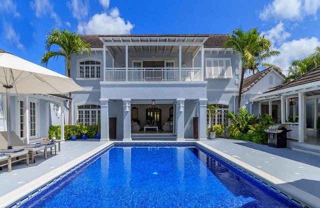 Villa ∙ 5 bedrooms ∙ 10 guests