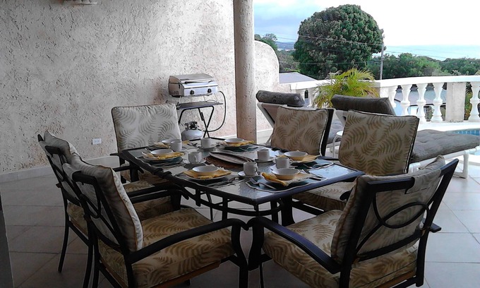 Trents Villa | 3 Bedroom Barbados Villa near beach-Ocean Views! Private pool, Wifi, A/C,relax