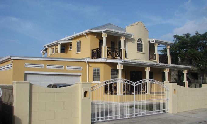 Welches Apartment | Apartments in Maya's Bajan Villas