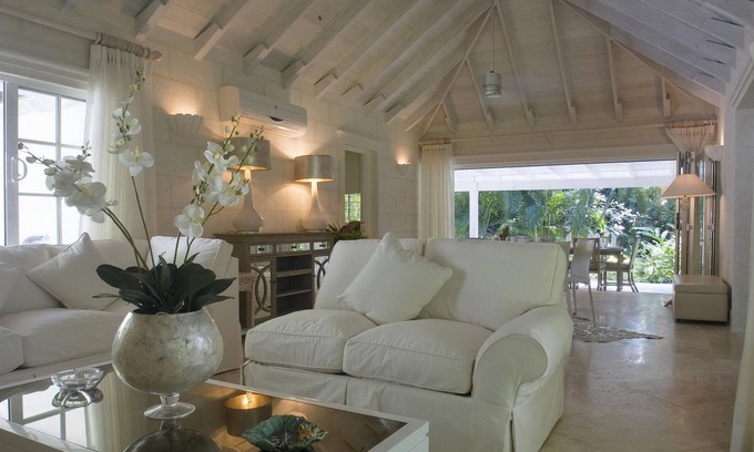 Sandy Lane Villa | Attractive Two-Bedroom Cottage