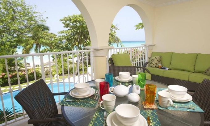 Dover Apartment | Beachfront Condo with Two Pools - Sapphire 103