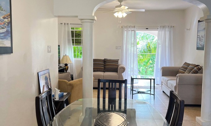 Enterprise Condo | Beautiful 2 Bed, 2 Bath Condo, Pool, W&D, & Airy Patio. Walk to Miami Beach