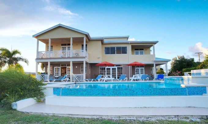 Oistins House | Beautiful 4-bedroom villa for short-term rental