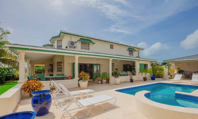 Inch Marlowe House | Beautiful four-bedroom villa with breathtaking sea views