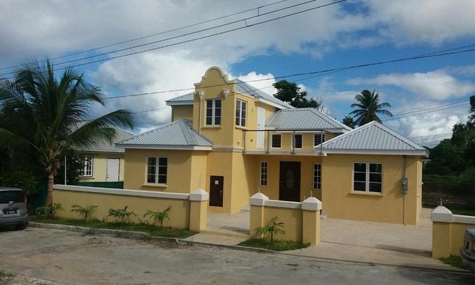 Old Trees Bay Apartment | Caribbean Gem