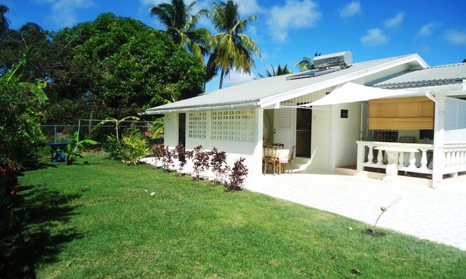 Weston House | Casaneta Tropical Cottage