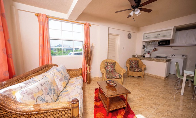 Mangrove Apartment | Charming 1-bedroom apartment in enchanting Mangrove with AC, WiFi