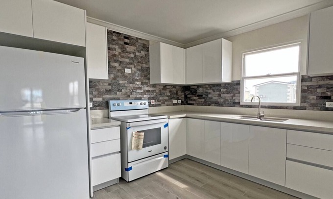 Coverley House | Coconut Villas Short-Term Or Long-Term Rentals