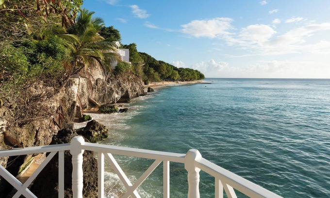 Wanstead Apartment | Coralita No.5, Oceanfront Apartment Near Sandy Lane