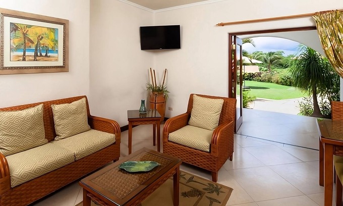 Maynards Hotel | Get Ready for Blissful Getaway! Near Animal Flower Cave! Outdoor Pools, Parking!