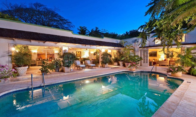 Little Battaleys House | Leamington House Luxury house