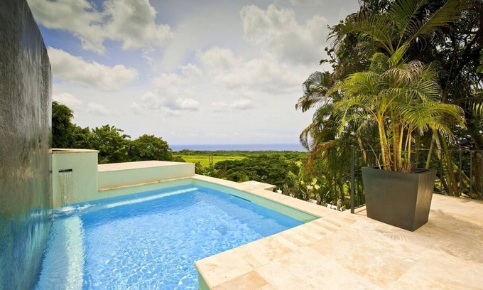 Lancaster Villa | Luxury Art Filled Villa with Pool and Ocean Views - Martello House (6 bed)
