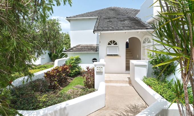 Halcyon Heights House | New Listing 3 BR Villa w/Private Pool in Royal Westmoreland