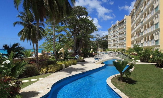 Dover Condo | Sapphire Beach Condominiums by Blue Sky Luxury
