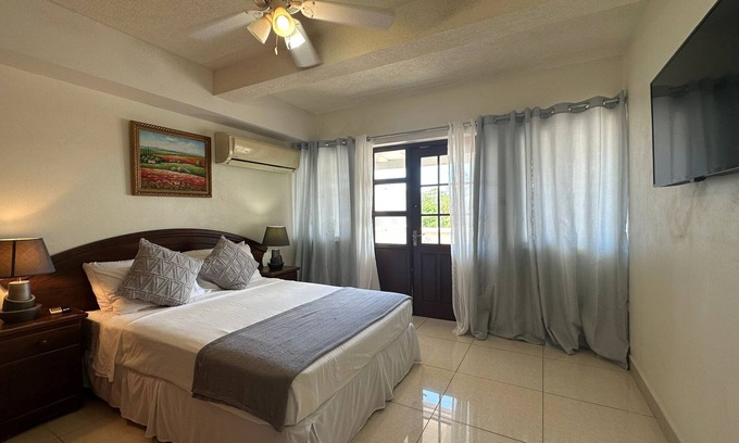 St. Lawrence Gap Apartment | St. Lawrence Suites - Suite Three
