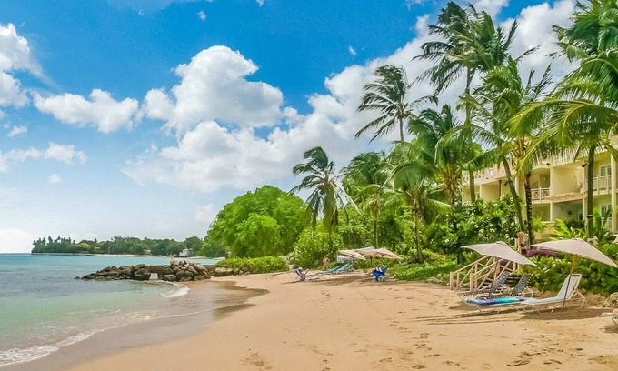 Reeds Bay Villa | Stunning 3 bedroom penthouse apartment with direct beach access at Reeds Bay