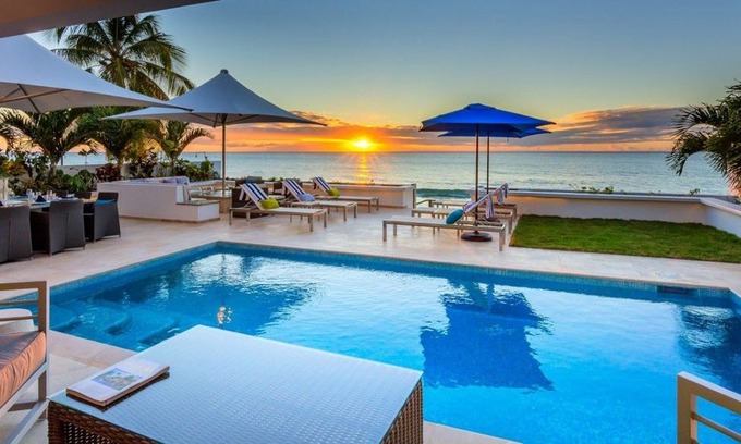 Fitts Village Villa | ZenBreak-Villa Nirvana