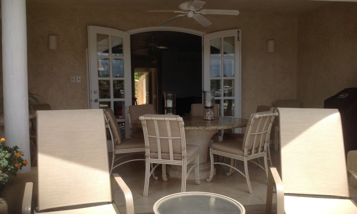 Douglas Villa | Holiday Home at 163 Port St Charles