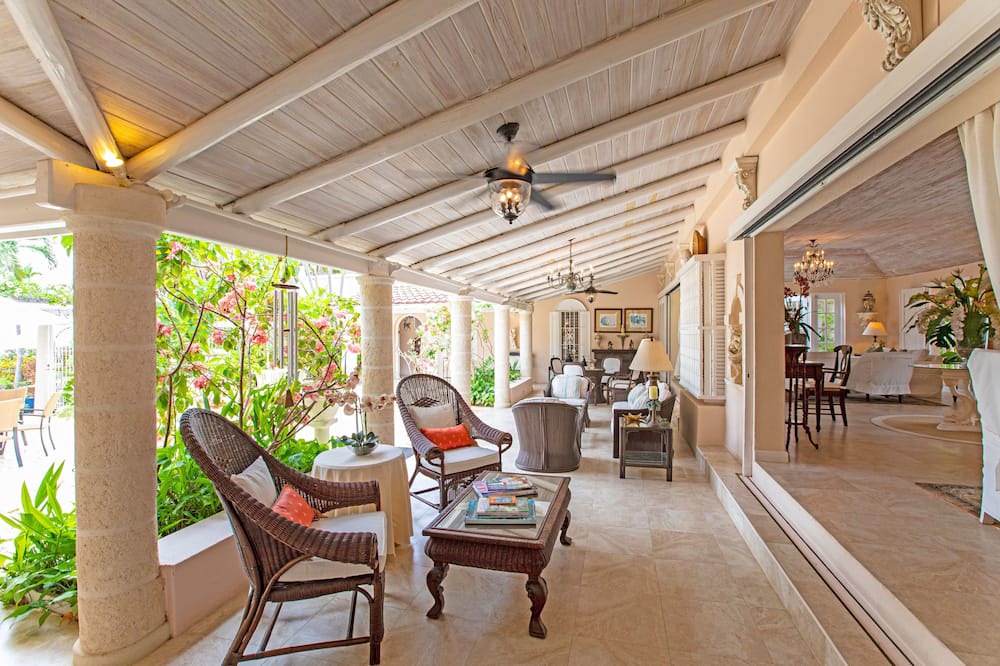 Holder's Hill Villa | Shangri La