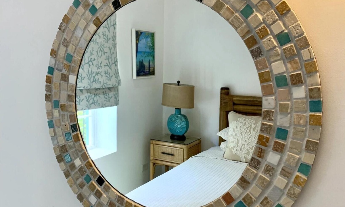 Dover Apartment | Beautiful Beachfront Apartment: Turtles Nest B