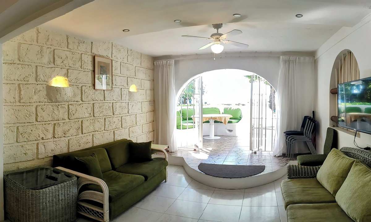 Bayville Apartment | Twin Palm, on the Beach, Garden Apartment