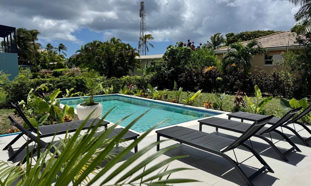 Gibbs Bay Villa | Mullins Retreat — Brand New Architecturally Designed Luxury Villa