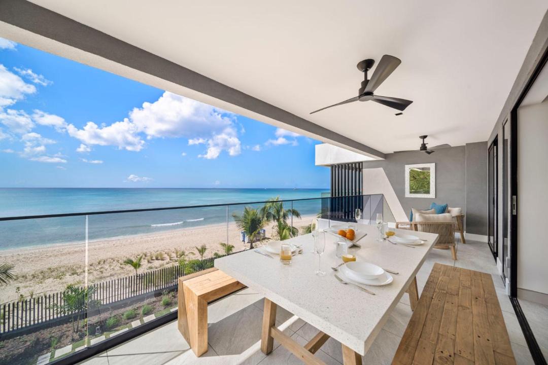 Brighton Apartment | Exceptional Beachfront Condo - Allure 301