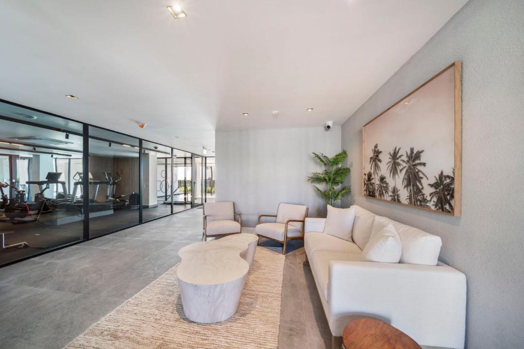 Brighton Apartment | Contemporary Beachfront Condo - Allure 403