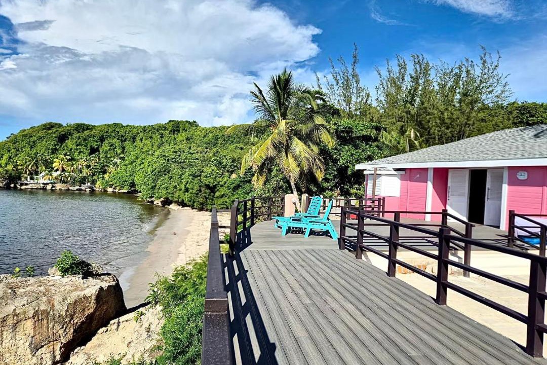 Ragged Point House | The Pink House - by ZenBreak