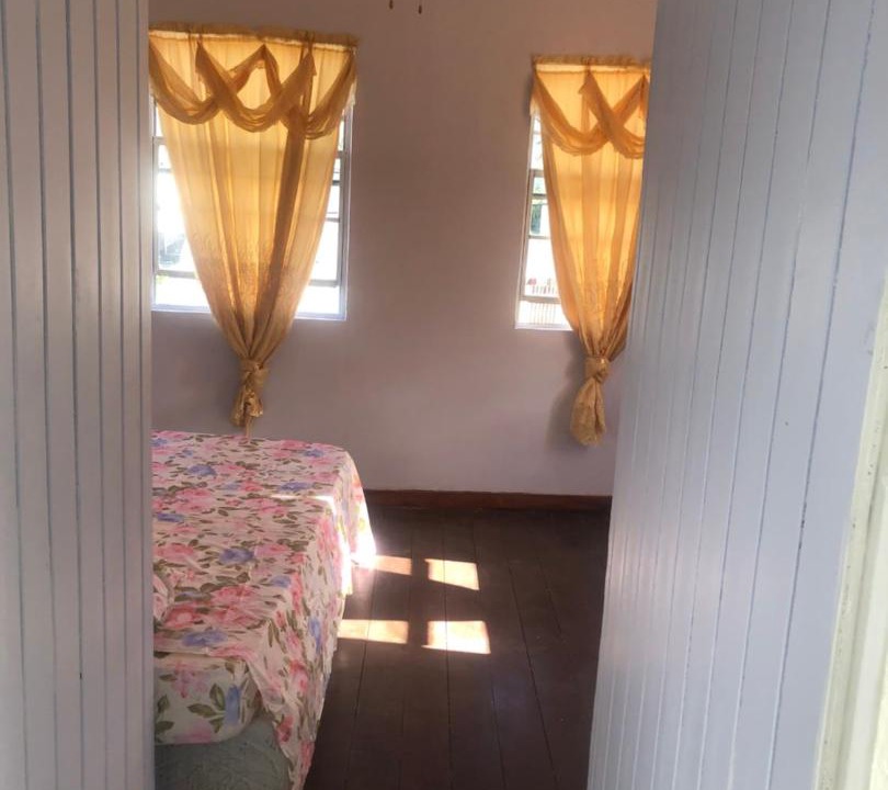 Weymouth House | Patricias Retreat - above Food and Belly Restaurant