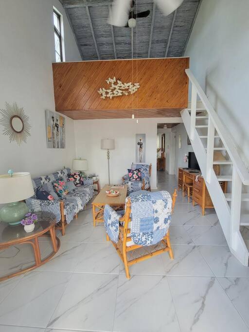 Hastings Apartment | 24 Maple Gardens