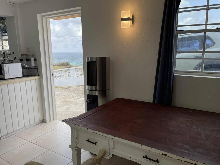 Rock Hall Apartment | Ocean view, breezy 2-Bedroom Apt by the cliff