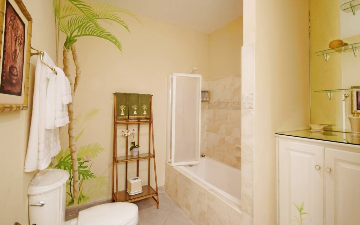 Photo of Bathroom in Marine Gardens