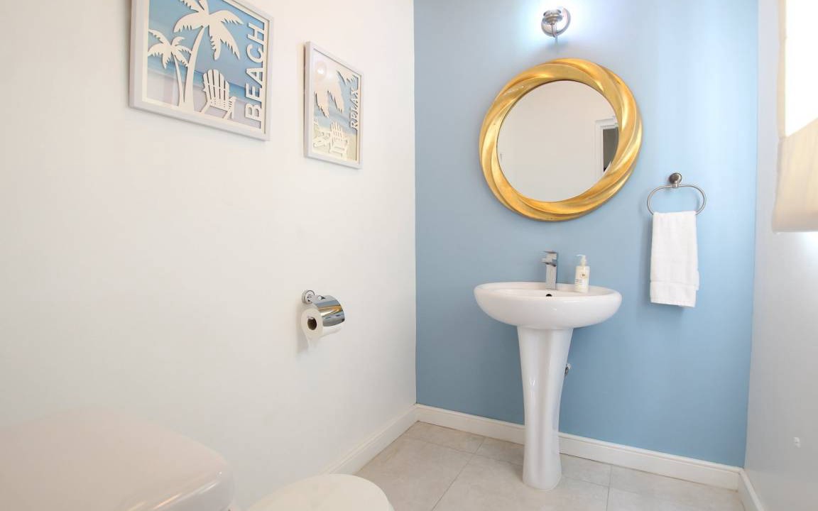 Photo of Bathroom in Porters