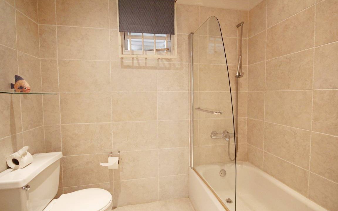 Photo of Bathroom in Porters