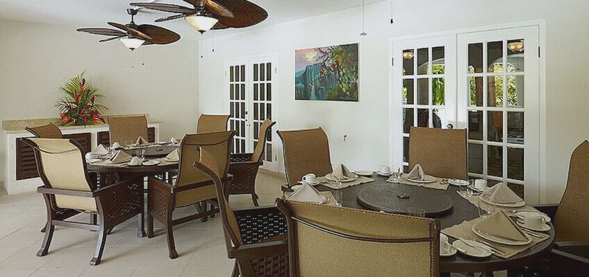 Photo of Livingroom in Halcyon Heights