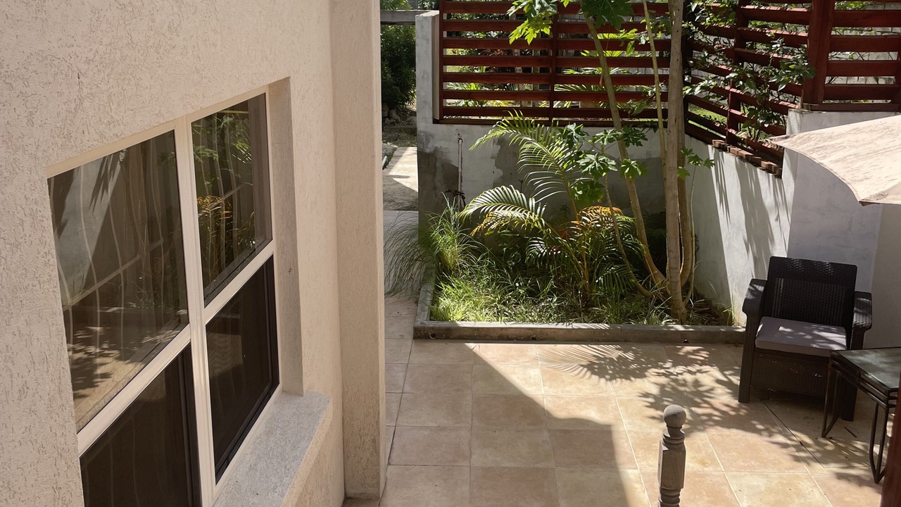 Photo of Patio Balcony in Christie